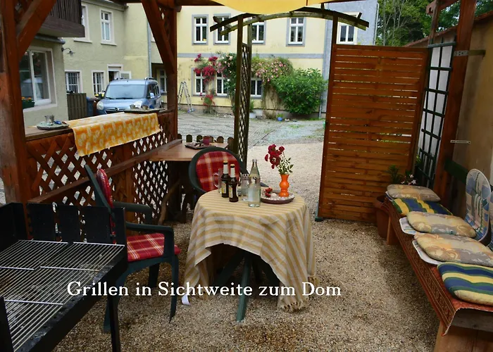 Im Herzen Der Altstadt Von Naumburg-saale